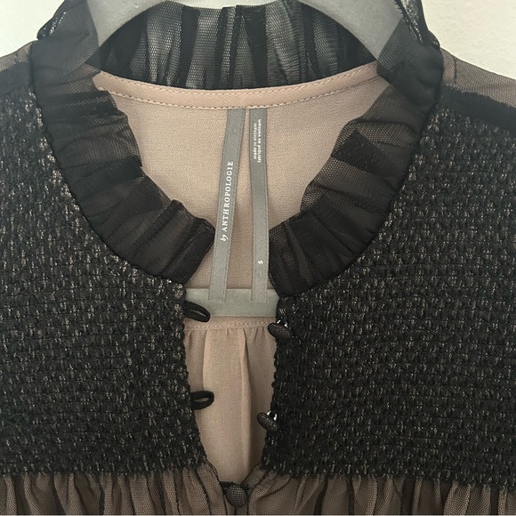 Anthropologie Layered Tulle Puff Sleeve Lace Blouse Size Small Black/Nude - Picture 4 of 8